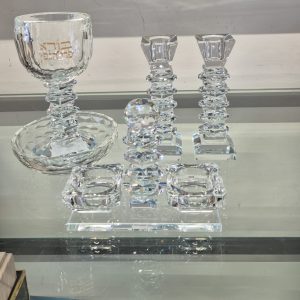 סט קידוש קריסטל – שולחן שבת מרשים ומואר