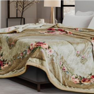 שמיכה קטיפה מבית מיכל נגרין